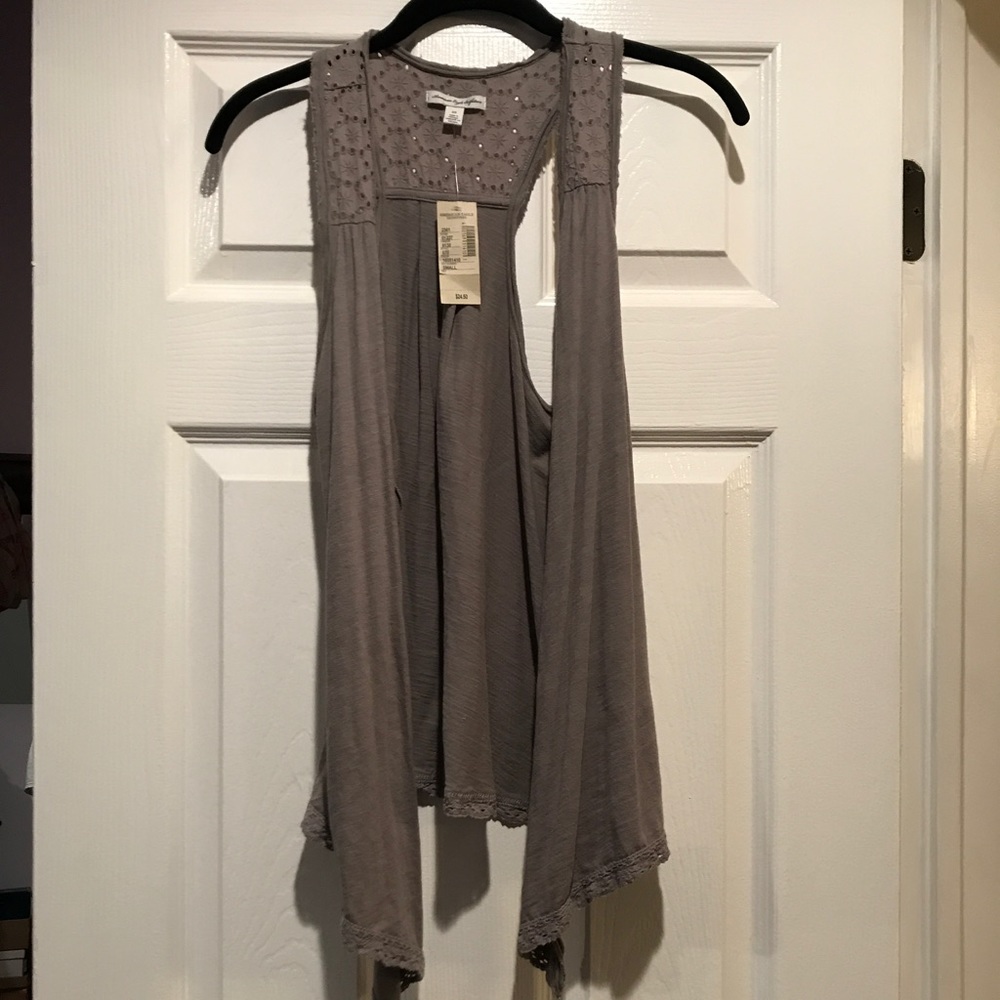 AE vest - Picture 3 of 4